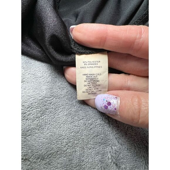 Express Top Womens Size Small Black Blouse V-Neck Short Sleeve Banded Hem - Picture 4 of 7